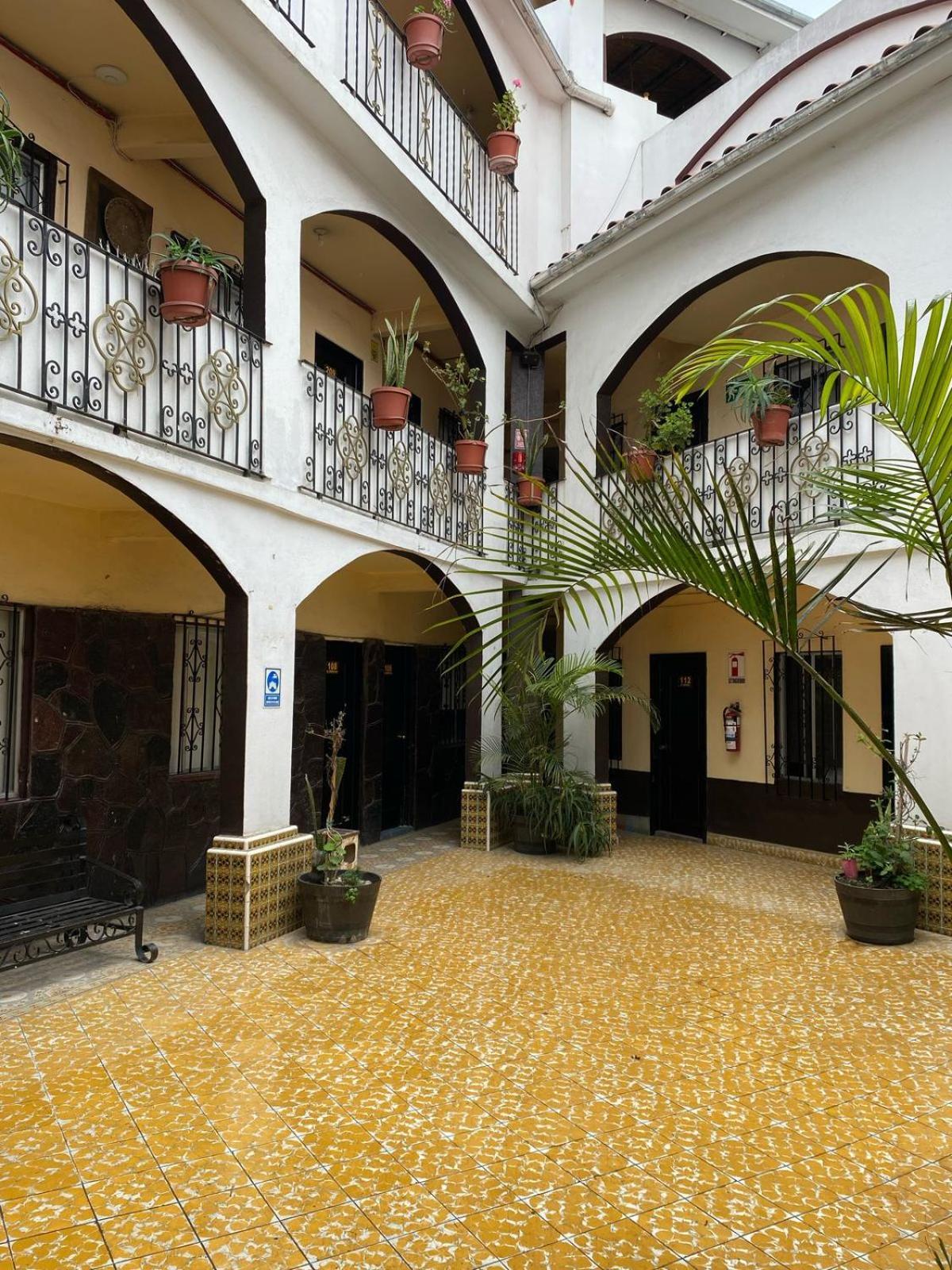 Hotel Yolanda Tijuana Exterior foto